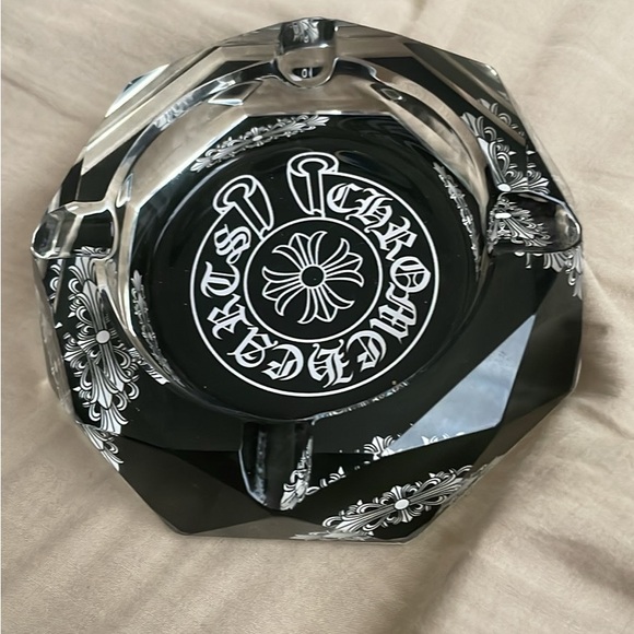 Chrome Hearts Elegant Black and White Ashtray